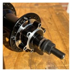 Moyeu COLLECTIVE C2 Arrière Noir -BRN Soldes moyeu collective c2 arriere noir 4