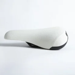 Selle BIKELIFE Grippie Blanche -BRN Soldes selle bikelife grippie blanche 2